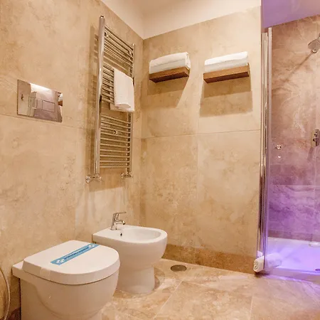 Classic Comfort Center نابولي